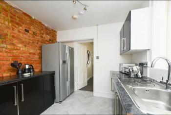Modern 3-Bedroom Durham Retreat, Feel at Home, Sleeps 5, Free Parking, WiFi, Swindon (zdjęcie 3)