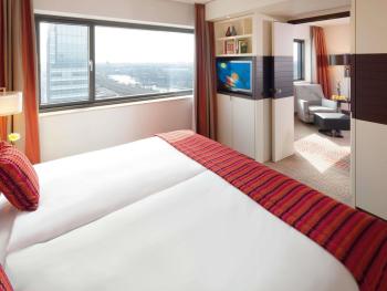 Mövenpick Hotel Amsterdam City Centre, Amsterdam (photo 3)