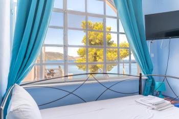 Wavedance Accommodation, Salamís (fotografie 2)