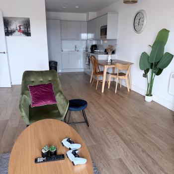 Stylish and Cozy One bedoom Flat with Balcony & PS5 In Birmingham, Birmingham (zdjęcie 2)