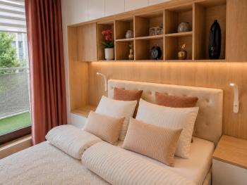 Green Terrace Centrum Apartment - Cozy terrace, Free Parking, NETFLIX - Rail Station 850m, Breslau (Foto 2)