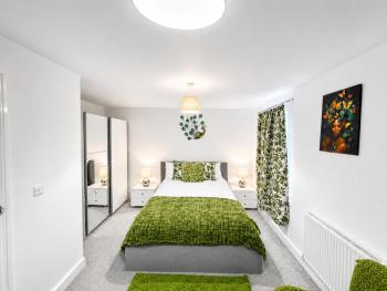 Igloo Magnolia Luxe Townhouse Stay I Free Parking, Leeds (Foto 2)