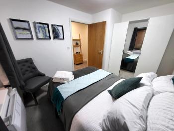 Sidemersey Livings - Relaxing Central Tailored Apartment with Free Parking, French Balcony, Liverpool (foto 4)