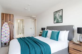 Beautiful 2 Bed Apartment in a Converted Mill, Leeds (Foto 2)
