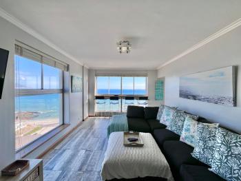 Ocean View C602 by Host Agents, Bloubergstrand (foto 3)