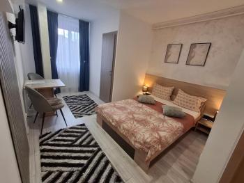 Studio Elvetia, Deva (foto 2)