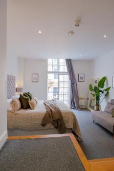 Special apartment with balconies - in the very heart of Leeds, Лидс (фото 3)