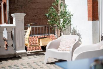 Appartment Climatisé - with AC & small cosy room - Private rare Terrace - Centre Toulouse, Toulouse (photo 4)