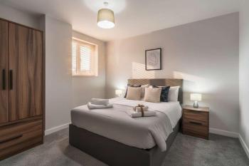 Modern 2 Bedroom Apartment in Liverpool, Liverpool (photo 2)