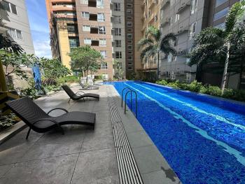 2BR Condo in Mandaluyong with Sunrise View, 65 Inch OLED TV and DisneyPlus, Manila (photo 5)
