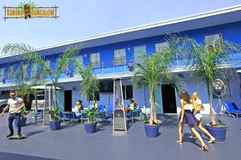 Banana Bungalow Hollywood Hotel & Hostel, Los Angeles (photo 2)