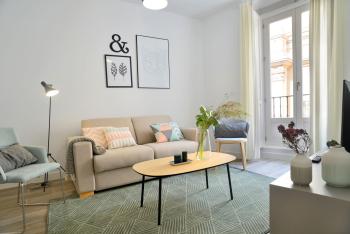 nQn Aparts & Suites Madrid, Madrid (photo 2)