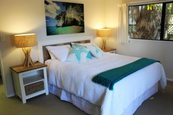 Close to beach, Auckland (photo 5)