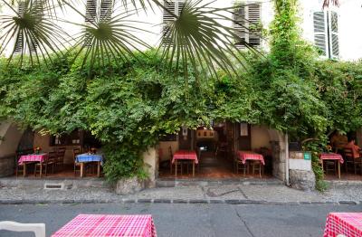 Hôtel Les Arcades