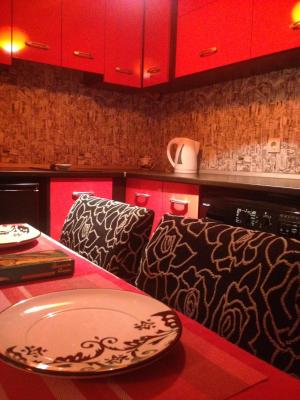 Black&Red Apartment