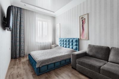 2 Bedroom on Deribasovskaya Str.