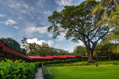 Hacienda Guachipelin Volcano Ranch Hotel & Hot Springs