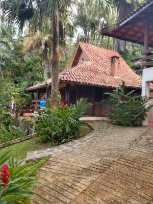 Casa com linda vista para o mar para amantes da natureza