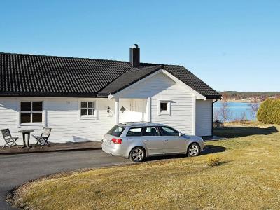 6 person holiday home in tomrefjord