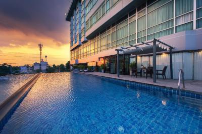 Siam Mandarina Hotel - Free BKK Airport Shuttle