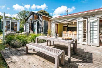 Kereru - Waiheke Holiday Home