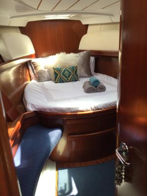 LUXURY YACHT STAY 