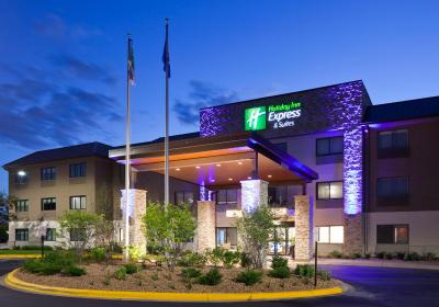 Holiday Inn Express Hotel & Suites Minneapolis-Golden Valley, an IHG Hotel