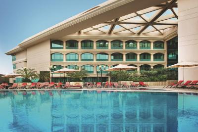 Mövenpick Grand Al Bustan