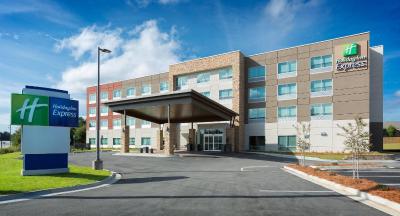 Holiday Inn Express - Lake Park, an IHG Hotel