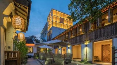 Floral Hotel · Yuexiang Inn Wuzhen