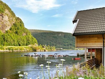 Holiday Home Leirvik