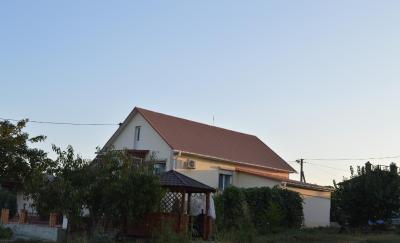 Дача в Санжейке с уютной территорией для отдыха у Чёрного моря