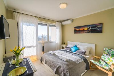 MyFlat Studio 812