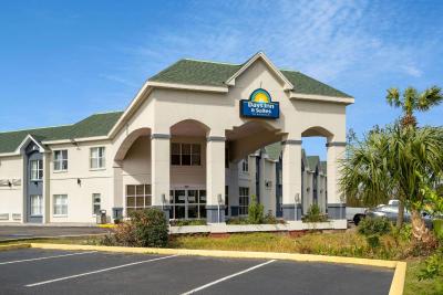 Days Inn by Wyndham Panama City