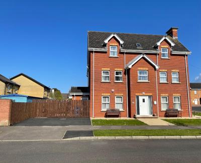 Luxury Portrush Holiday Homes - The Grove, Portrush Sleeps 14 - 6 bedrooms
