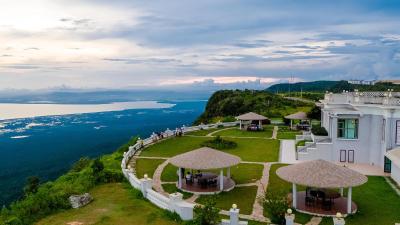 Le Bokor Palace