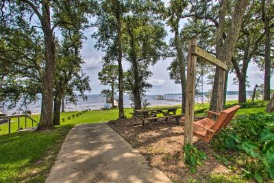 Welcoming Perdido Bay Home Less Than 1 Mile to Dock