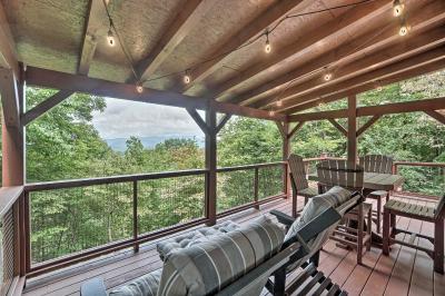 Yellow Mountain Blairsville Cabin with Scenic Deck