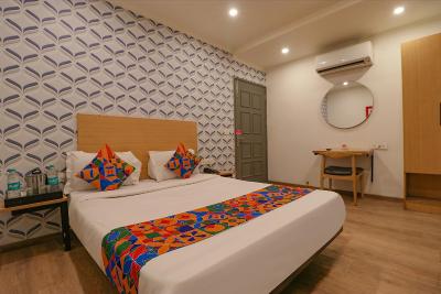 FabHotel Chattarpur Enclave