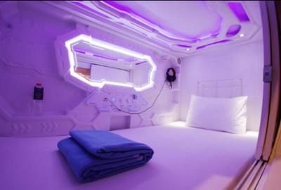 Super OYO 91328 Fiducia Capsule Hotel