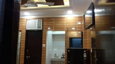 Posh, Nice Foreigner Area Lajpat Ngar Luxury Room
