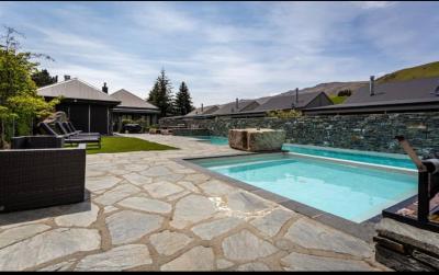 Cardrona Mountain Studio with Pool