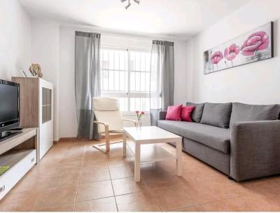 Apartamento con patio y piscina cerca de Sevilla