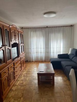 Piso 3 habitaciones, centro de Colombres hasta 8 personas