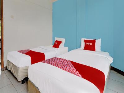 Capital O 91810 Hotel Balebat 2