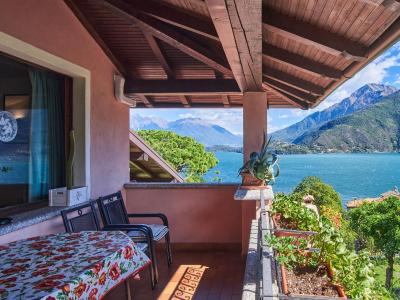 Apartment Terrazzo fiorito by Interhome