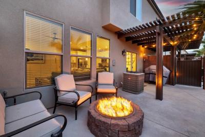 St George, private hot tub/patio, new community