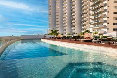 Suites Malecon Cancun