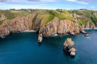 Sark Horizons