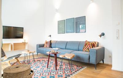 Beautiful Home In Lembruchdümmer See
